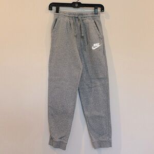 Nike boys jersey joggers - L
